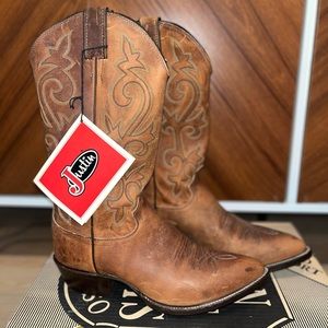 Vintage 1990’s Justin cowboy boots NWT RARE